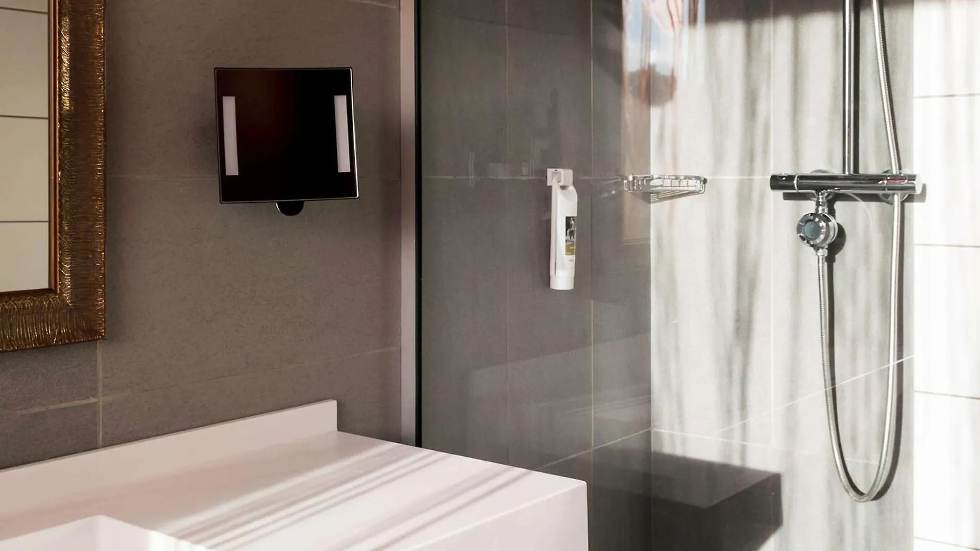 Mercure Lyon Centre - Gare Part Dieu Hotel