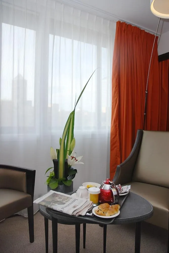Mercure Lyon Centre - Gare Part Dieu 4*,  France