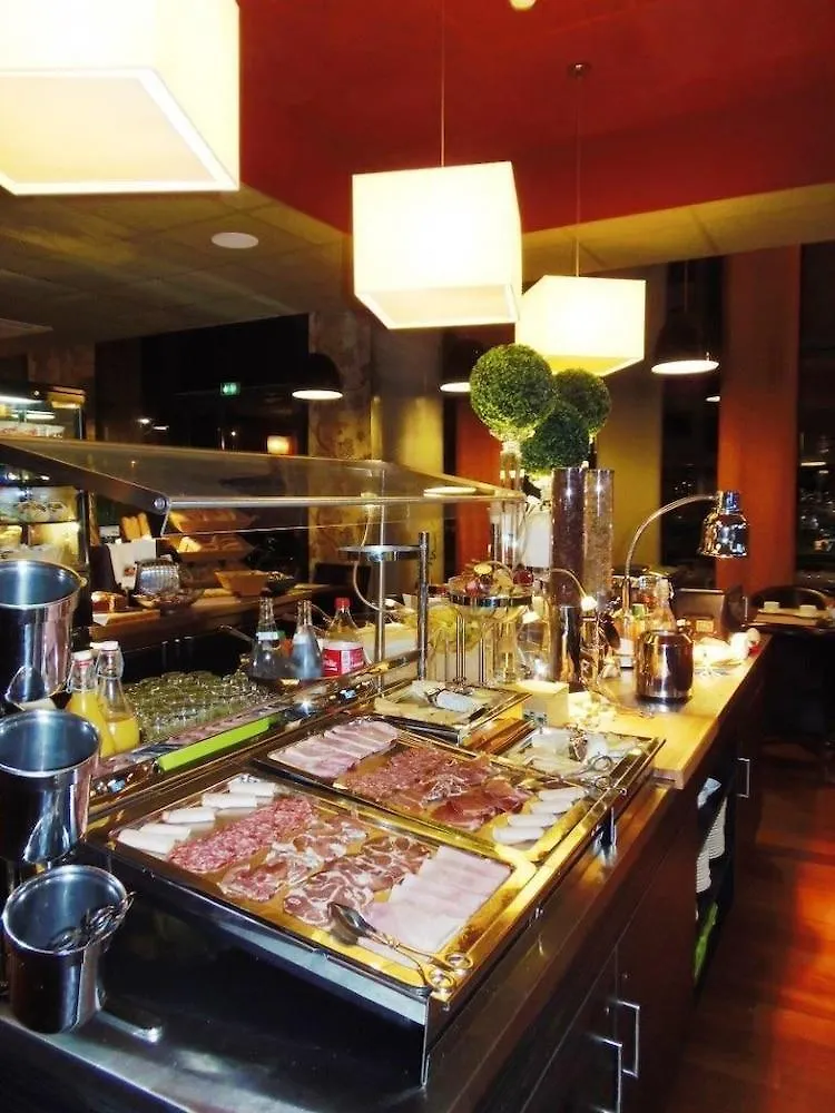 Mercure Lyon Centre - Gare Part Dieu Hotel